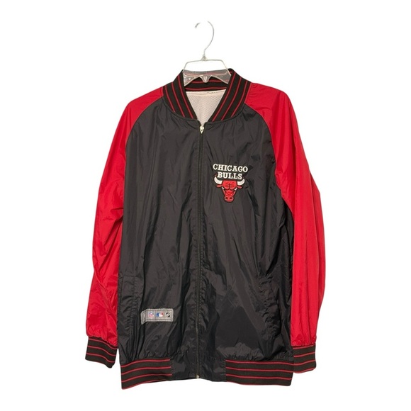 Vintage NBA Chicago Bulls Nylon Jacket Size M (See Measurements)NBA 90s - Picture 1 of 13